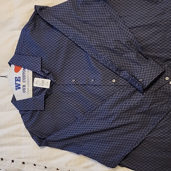 Synergy Casual Button Down Shirts - Picture 5 of 6